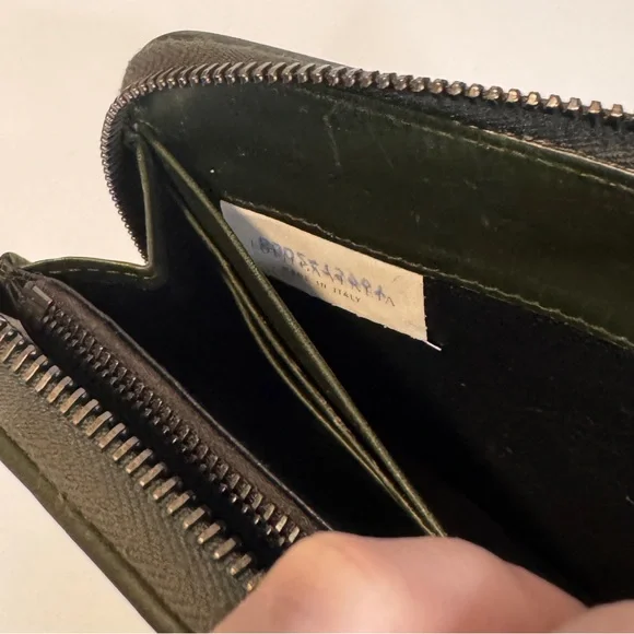 Bottega Veneta Intrecciato Green Leather Zip Wallet - Picture 7 of 8